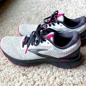 Brooks Trace shoes